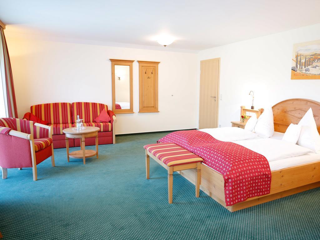 Landhotel Mohren Neuravensburg Exterior photo